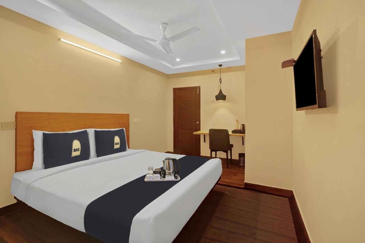 Hotel Capital O De Alphabet Kākināda Extérieur photo