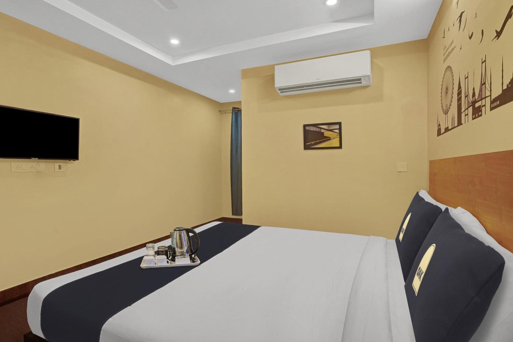 Hotel Capital O De Alphabet Kākināda Extérieur photo
