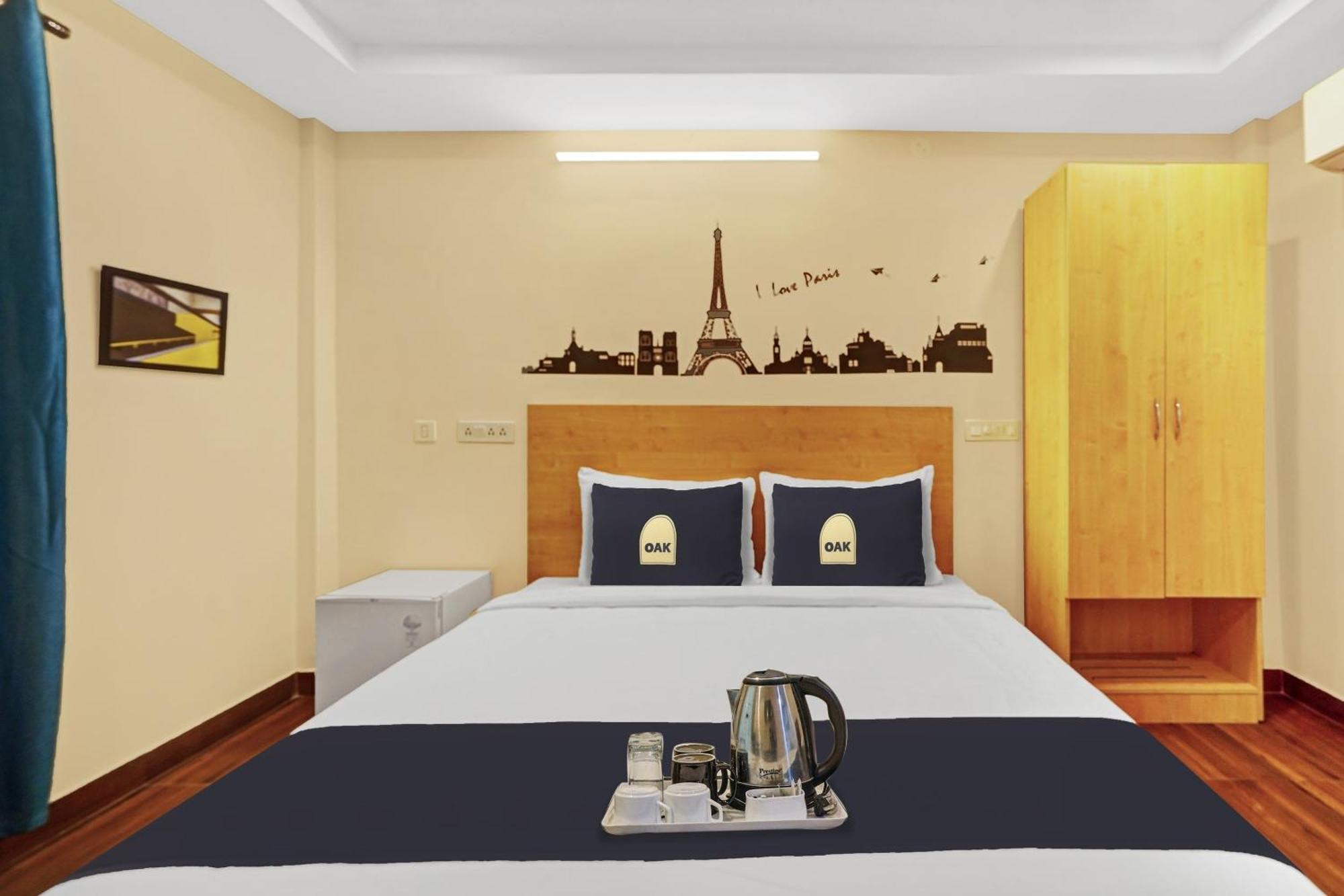 Hotel Capital O De Alphabet Kākināda Extérieur photo